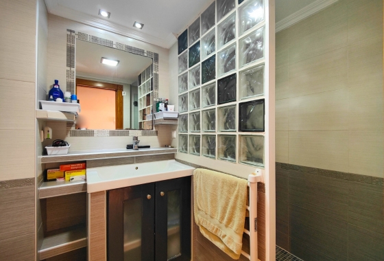 Återförsäljning - Lägenhet / lägenhet - Torrevieja - Costa Blanca