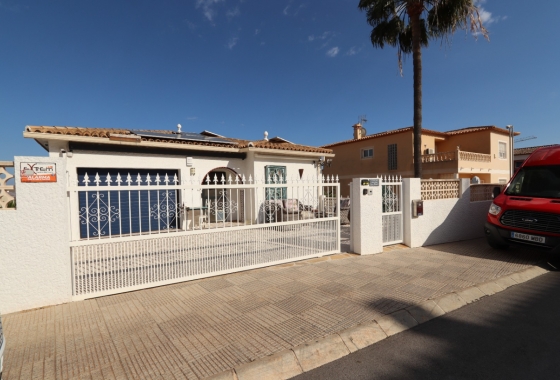 Återförsäljning - Villa - La Nucía - Costa Blanca