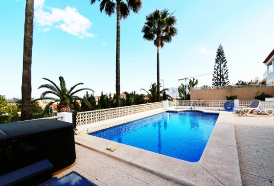 Återförsäljning - Villa - La Nucía - Costa Blanca
