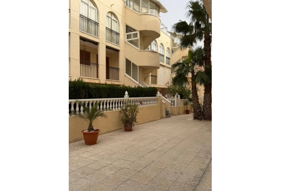 Перепродажа - Квартира - Orihuela Costa - La Regia