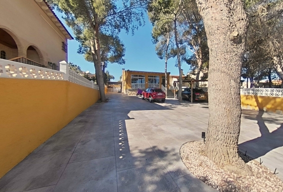 Wiederverkauf - Villa - Torrevieja - Los Balcones