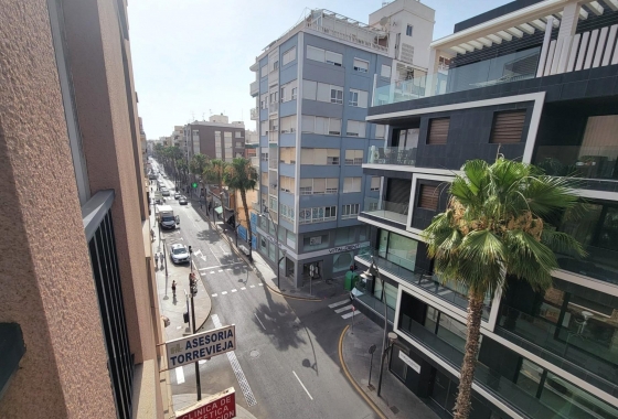 Reventa - Apartamento / piso - Torrevieja - Centro