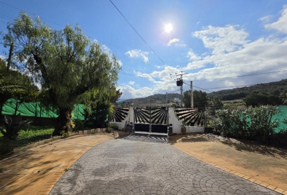 Resale - Villa - Elda - Inland