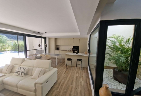 Herverkoop - Villa - Monforte del Cid - Font del Llop