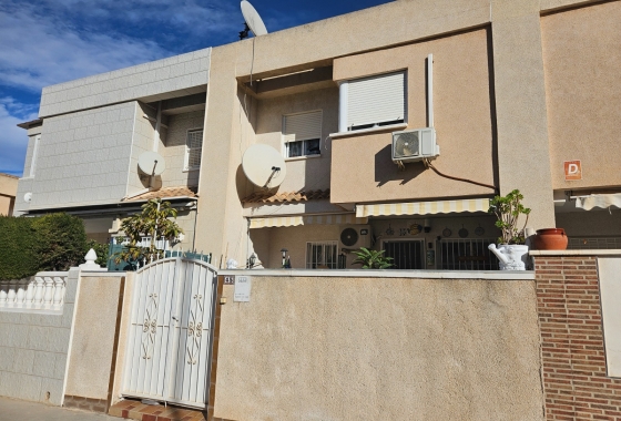 Resale - Townhouse - Torrevieja - Aguas Nuevas 1