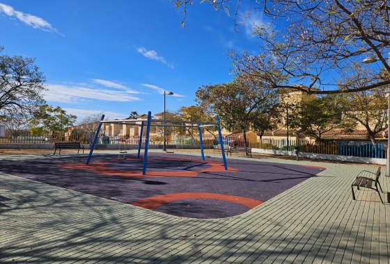 Resale - Townhouse - Torrevieja - Aguas Nuevas 1