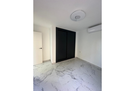 Revente - Appartement - Torrevieja - La Veleta