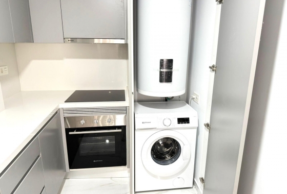 Återförsäljning - Lägenhet / lägenhet - Torrevieja - PARQUE DE LAS NACIONES