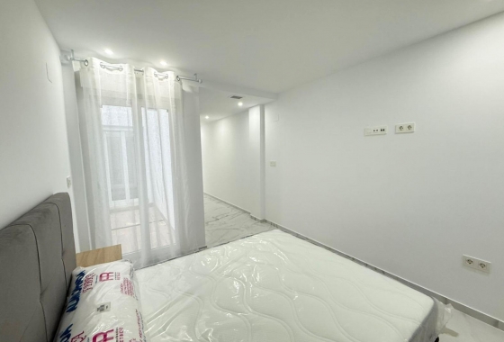 Återförsäljning - Lägenhet / lägenhet - Torrevieja - PARQUE DE LAS NACIONES