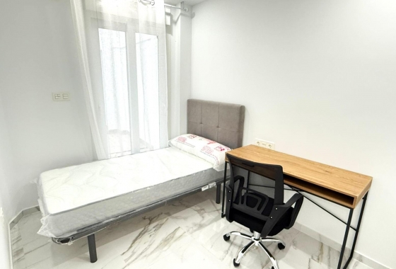 Återförsäljning - Lägenhet / lägenhet - Torrevieja - PARQUE DE LAS NACIONES