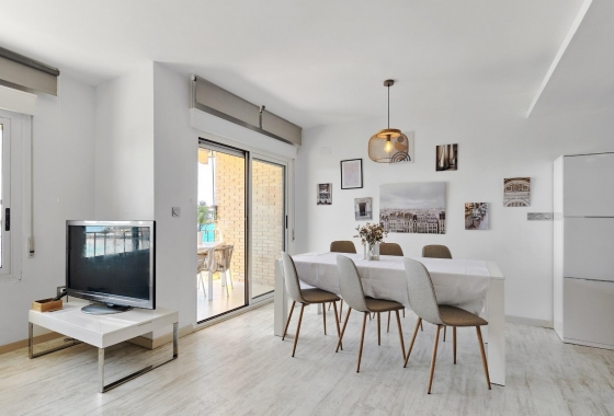 Resale - Apartment / flat - Torrevieja - Playa del Cura