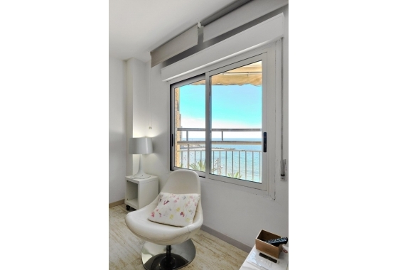 Resale - Apartment / flat - Torrevieja - Playa del Cura