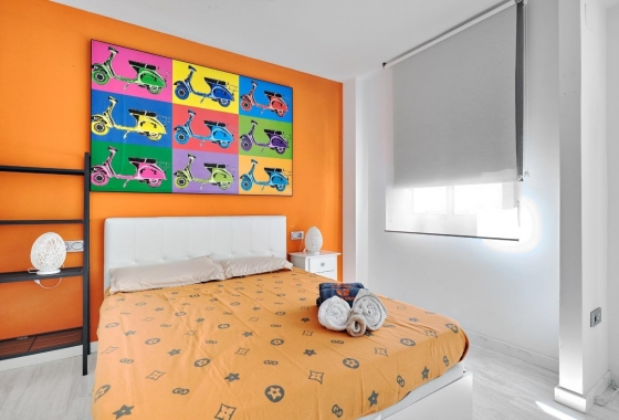 Resale - Apartment / flat - Torrevieja - Playa del Cura