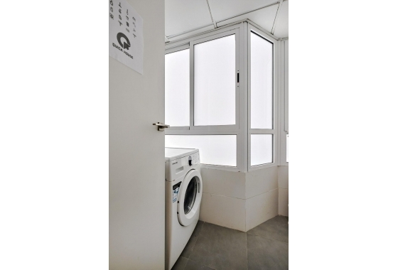 Resale - Apartment / flat - Torrevieja - Playa del Cura