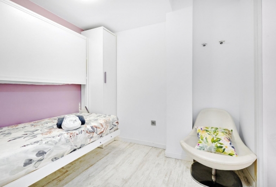 Resale - Apartment / flat - Torrevieja - Playa del Cura