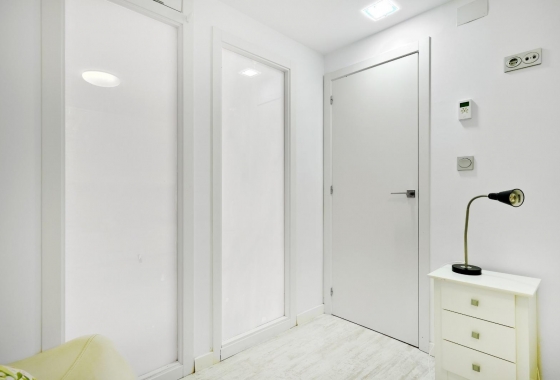 Resale - Apartment / flat - Torrevieja - Playa del Cura