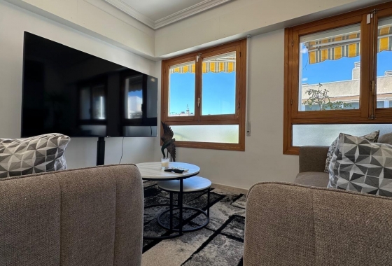 Resale - Apartment / flat - Torrevieja - Centro