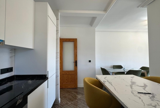 Resale - Apartment / flat - Torrevieja - Centro