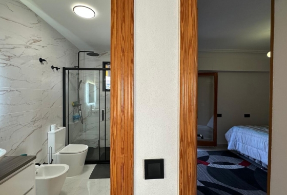 Resale - Apartment / flat - Torrevieja - Centro