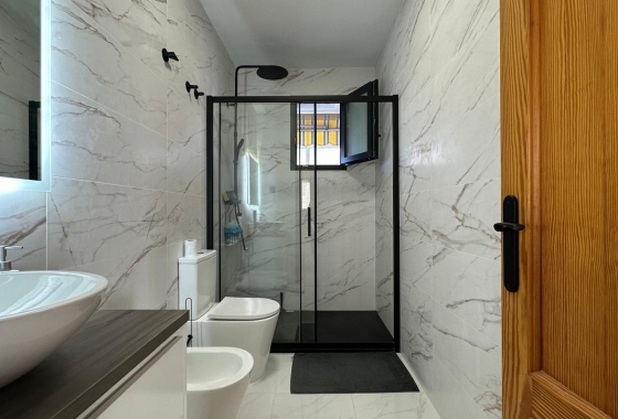 Resale - Apartment / flat - Torrevieja - Centro