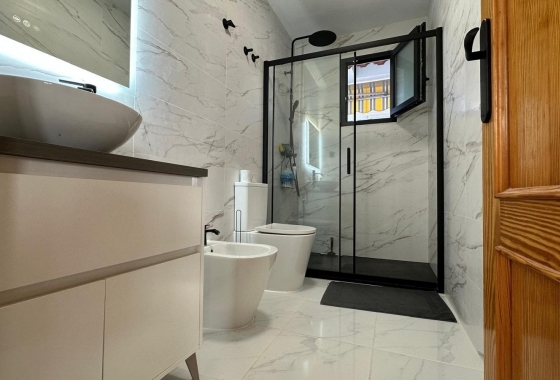 Resale - Apartment / flat - Torrevieja - Centro