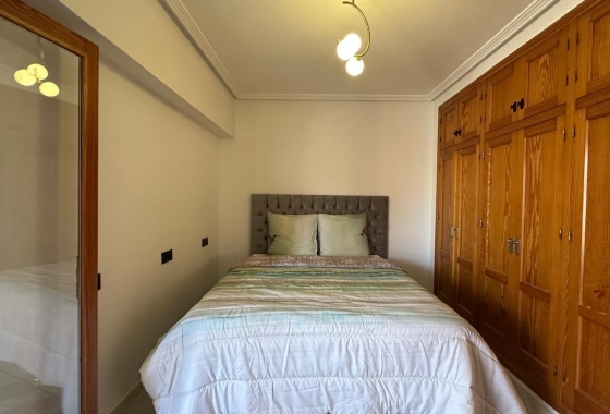 Resale - Apartment / flat - Torrevieja - Centro