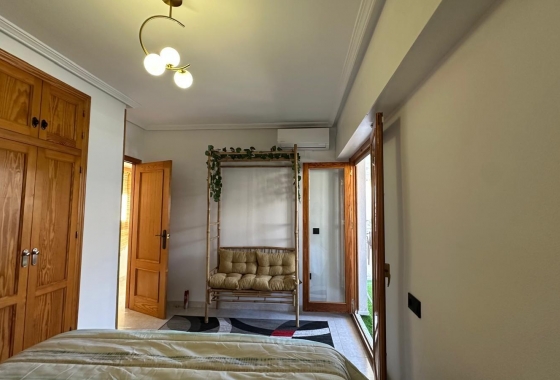 Resale - Apartment / flat - Torrevieja - Centro