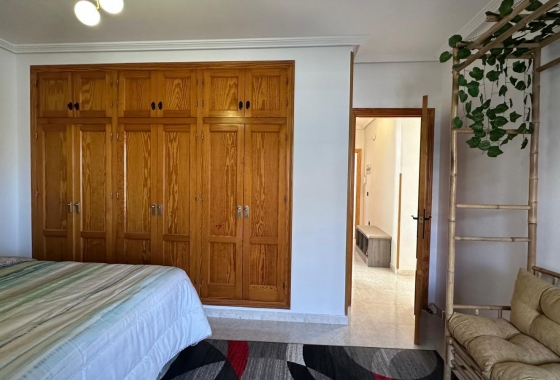 Resale - Apartment / flat - Torrevieja - Centro