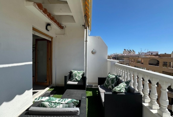 Resale - Apartment / flat - Torrevieja - Centro