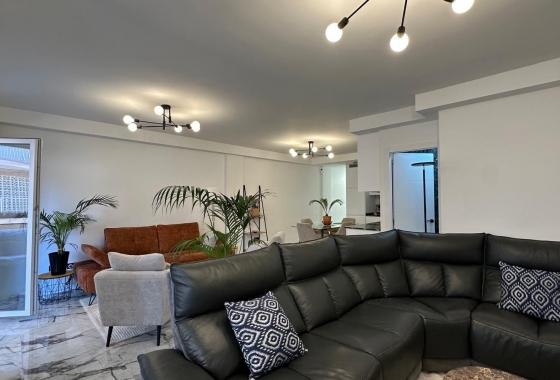 Resale - Apartment / flat - Torrevieja - Playa del Cura