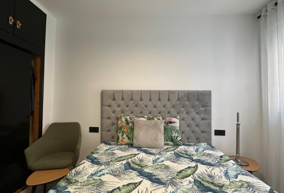 Resale - Apartment / flat - Torrevieja - Playa del Cura