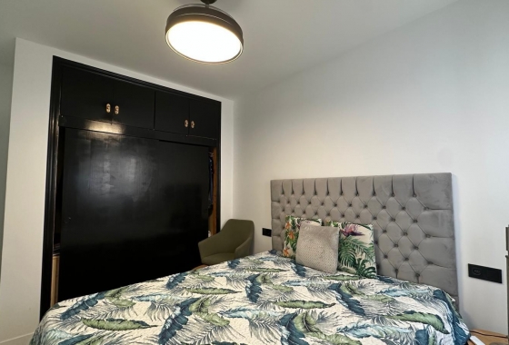 Resale - Apartment / flat - Torrevieja - Playa del Cura