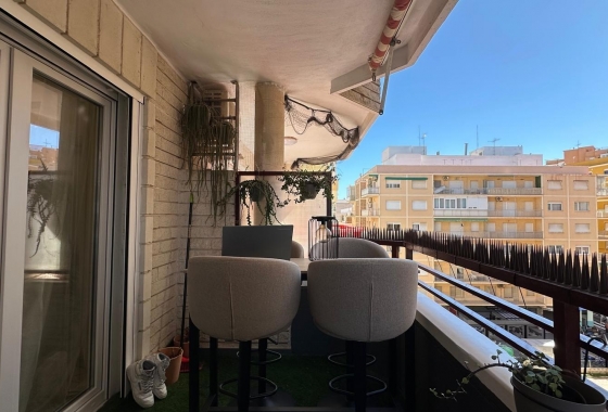 Resale - Apartment / flat - Torrevieja - Playa del Cura