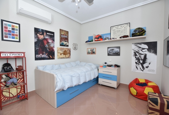 Resale - Villa - Orihuela Costa - Costa Blanca