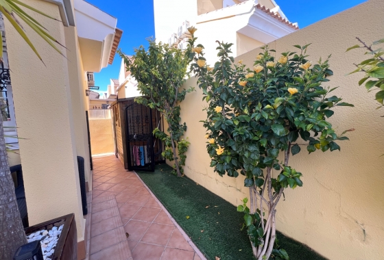 Resale - Villa - Orihuela Costa - Costa Blanca