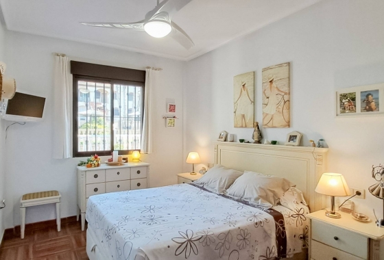 Herverkoop - Appartement / flat - Torrevieja - Parque Acuático - Sector 25