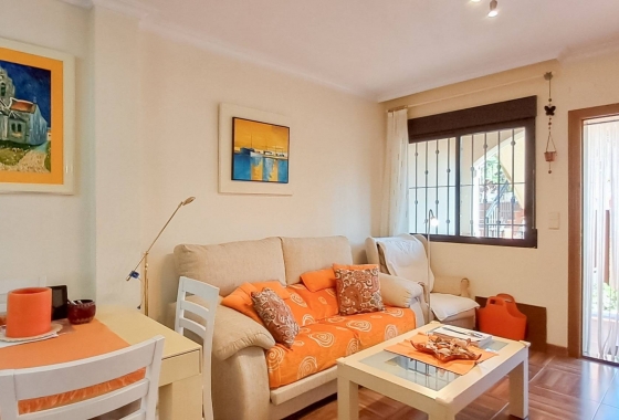 Herverkoop - Appartement / flat - Torrevieja - Parque Acuático - Sector 25