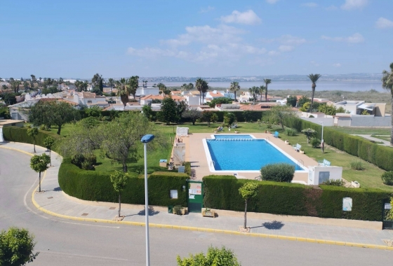 Resale - Villa - Torrevieja - La Siesta - El Salado - Torreta