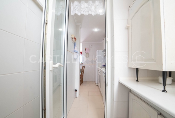 Resale - Apartment / flat - Torrevieja - La Mata