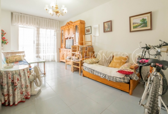 Resale - Apartment / flat - Torrevieja - Punta Prima