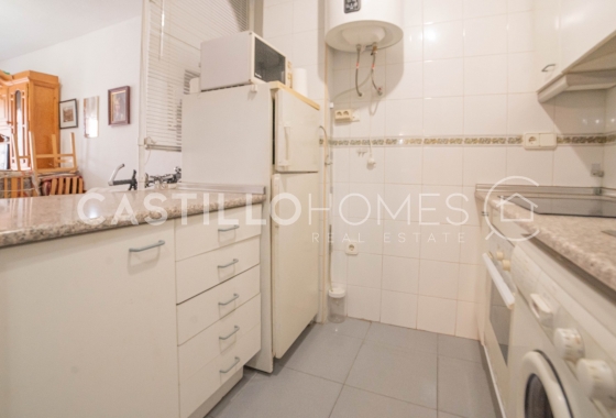 Resale - Apartment / flat - Torrevieja - Punta Prima