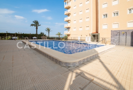 Resale - Apartment / flat - Torrevieja - Punta Prima