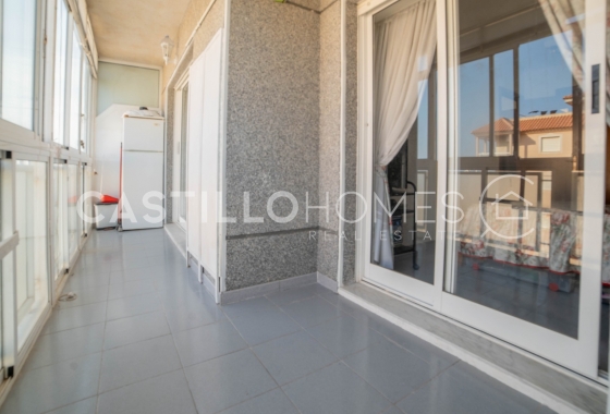 Resale - Apartment / flat - Torrevieja - Punta Prima