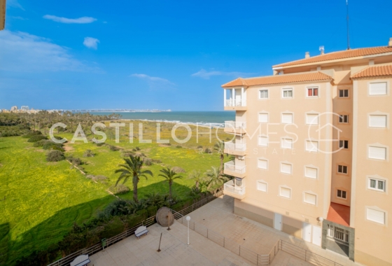 Resale - Apartment / flat - Torrevieja - Punta Prima