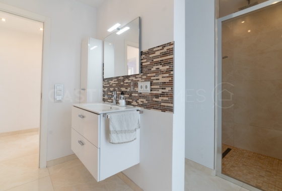 Resale - Villa - Orihuela Costa - La Zenia