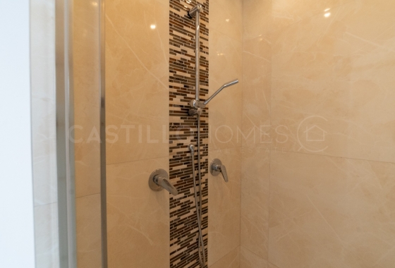 Resale - Villa - Orihuela Costa - La Zenia