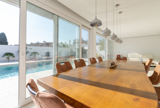 Resale - Villa - Orihuela Costa - La Zenia