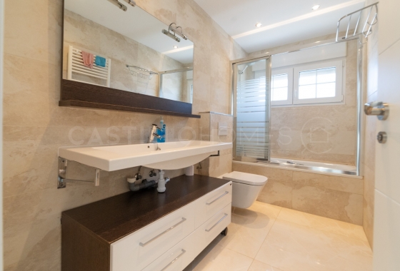 Resale - Villa - Orihuela Costa - La Zenia