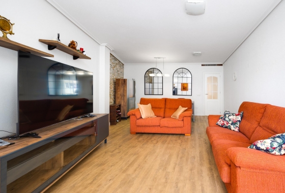 Resale - Apartment / flat - Torrevieja - Centro
