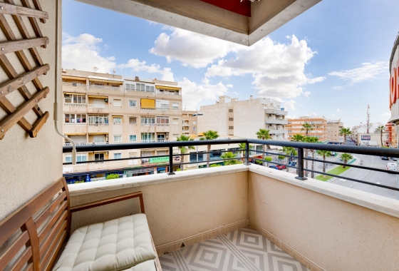 Resale - Apartment / flat - Torrevieja - Centro